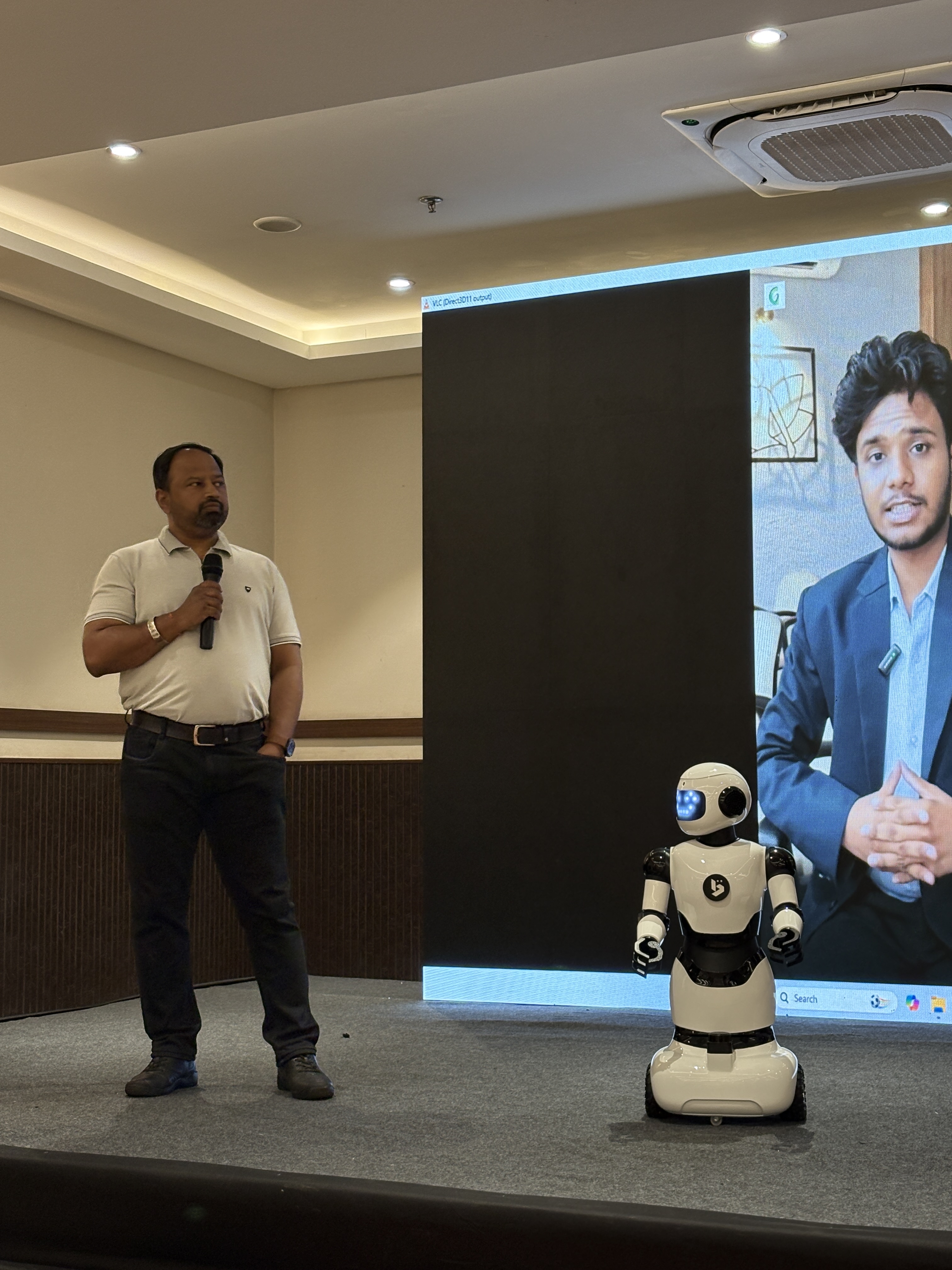 Live Humanoid Robotics Keynote & Technical Demonstration
